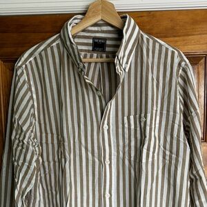 Todd Snyder - Men’s Summerweight Favorite Shirt - Khaki Stripe - L